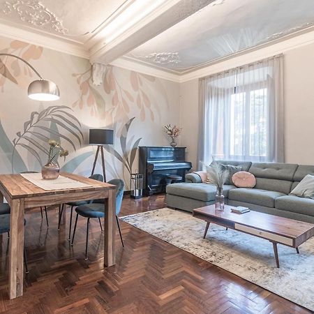 5 Min Historic Center Luxury White Lotus Mansion Apartment Como Bagian luar foto