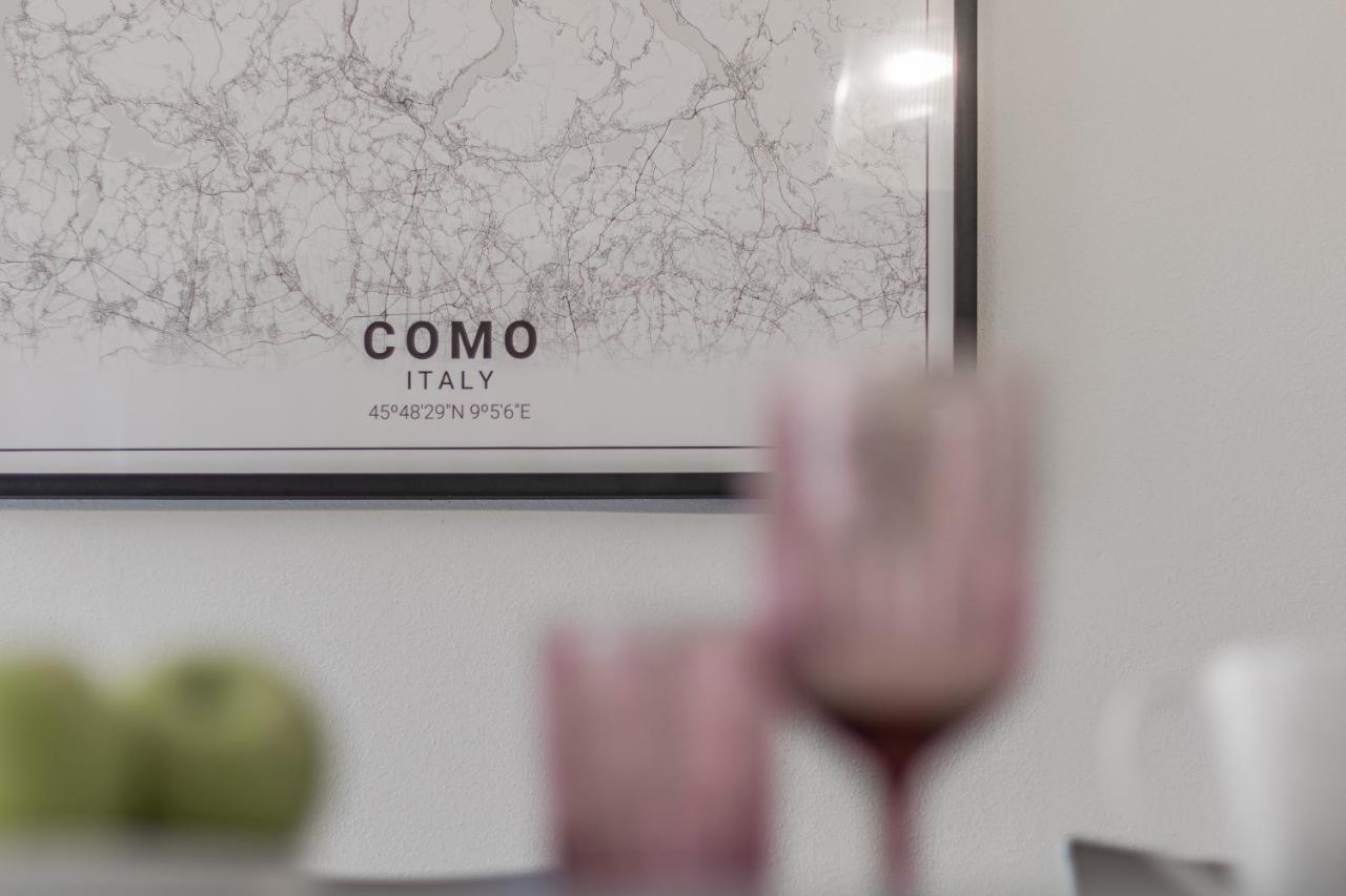 5 Min Historic Center Luxury White Lotus Mansion Apartment Como Bagian luar foto